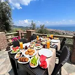 Kazdaglari Zeytunihan Butik ホテル エドレミト