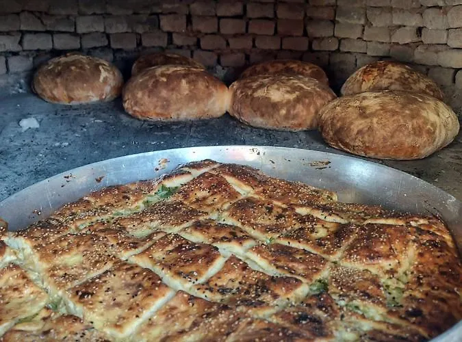 Kazdaglari Zeytunihan Butik Edremit (Balikesir)